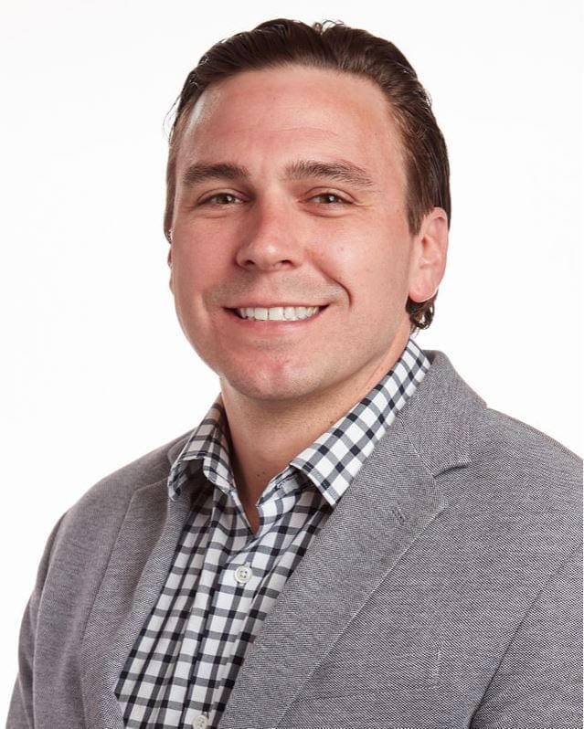 Joel Thomas headshot
