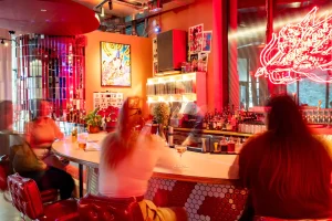 Loveless - Bar